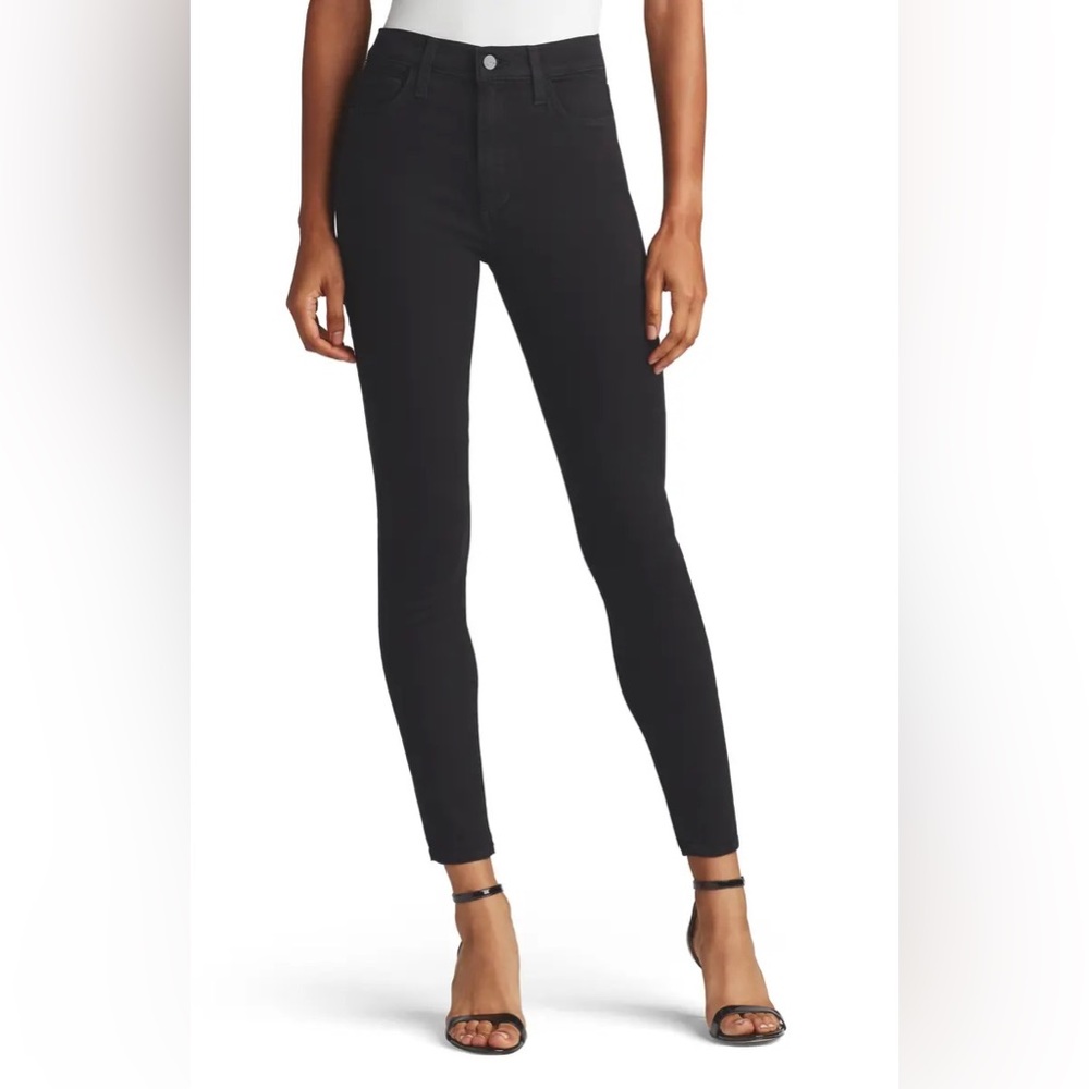 NWT!! Joe’s THE CHARLIE
HIGH RISE SKINNY ANKLE // FLAWLESS // EVENTIDE